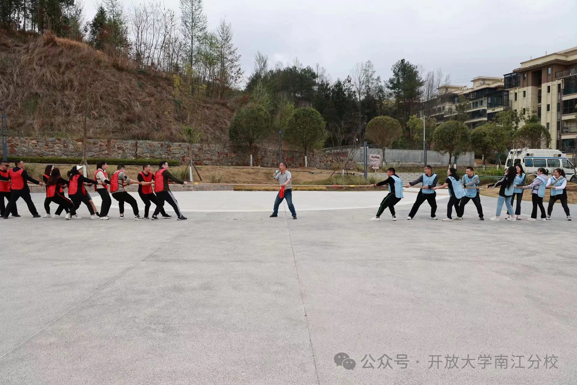 班会主题户外活动3.jpg